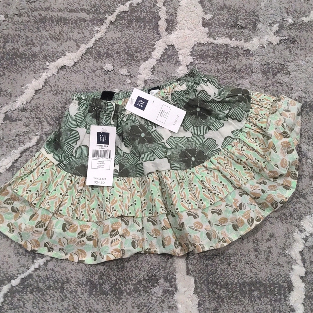 NWT Baby Gap Girl Skirt with Under Piece. 2 Piece Set